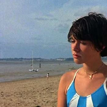 Amanda Langlet - Age, Bio, Birthdate, Family, Networth & More