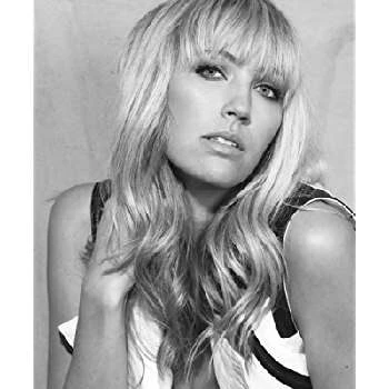 Amanda MacLachlan - Wiki, Bio, Networth, Birthdate, Family & More