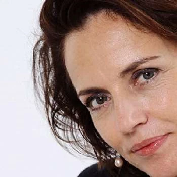 Amanda Ooms - Age, Height, Birthdate, Bio, Family, Networth & More