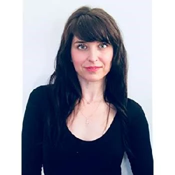 Amanda Riley - Age, Bio, Birthdate, Family, Networth & More