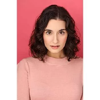 Amanda Spinosa - Age, Bio, Birthdate, Family, Networth & More