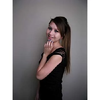 Amanda Todd - Networth, Bio, Wiki, Family, Birthday, Networth & More