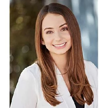 Amanda Vannucchi - Age, Bio, Birthdate, Family, Networth & More