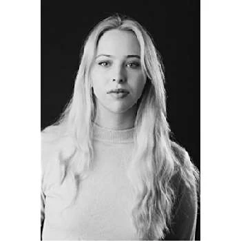 Amanda W. Sutton - Age, Bio, Birthdate, Family, Networth & More