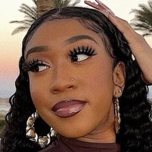 Amber H - Birthplace, Bio, Wiki, Birthday, Family, Networth & More