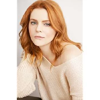 Amber Skye Noyes - Income, Birthday, Family, Bio, Networth & More