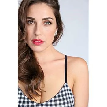 Amber Sweet - Age, Bio, Birthdate, Family, Networth & More