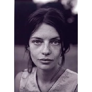 Amélie Daure - Age, Bio, Birthdate, Family, Networth & More