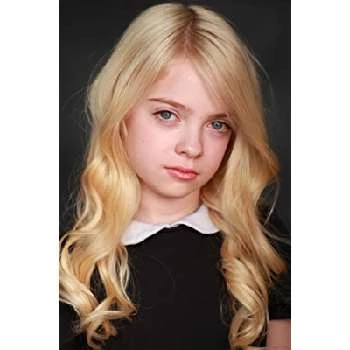 Amelie Zazik - Age, Bio, Birthdate, Family, Networth & More