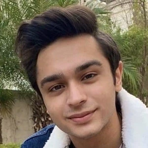 Humza Amin - Biography, Birthday, Wiki, Family, Networth & More