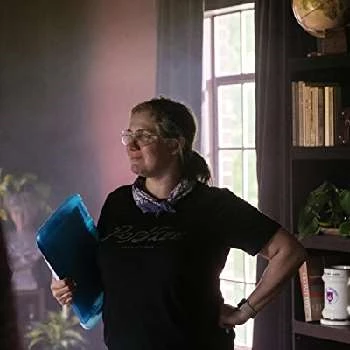 Amy Leigh Hubbard - Age, Bio, Birthdate, Family, Networth & More