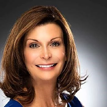 Amy Lovett - Age, Bio, Birthdate, Family, Networth & More