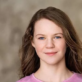 Amy Macken - Age, Bio, Birthdate, Family, Networth & More