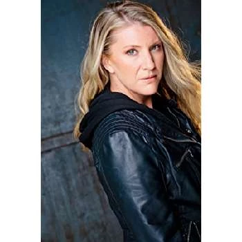 Amy Schumacher - Networth, Bio, Wiki, Family, Birthday, Networth & More