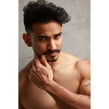 Amzaadh Emmisaheb - Age, Bio, Birthdate, Family, Networth & More