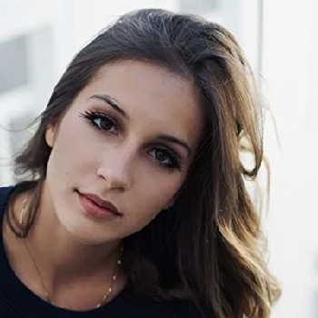 Ana K. Cruz - Age, Bio, Birthdate, Family, Networth & More