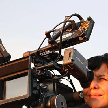 Ana Laura Calderón - Age, Bio, Birthdate, Family, Networth & More