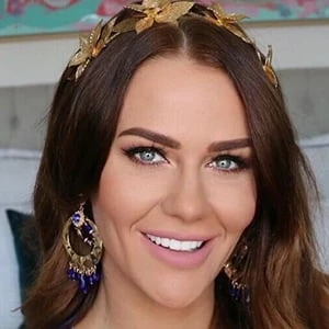 Simone Anderson Pretscherer Biography