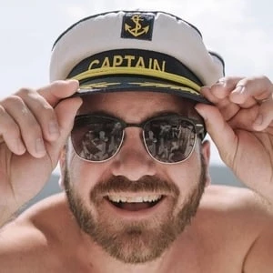 Trent Daniel Anderson - Family, Bio, Birthday, Family, Income & More