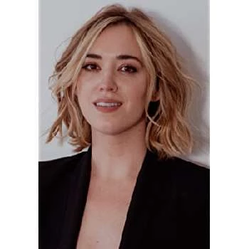 Andrea Bowen - Family, Bio, Birthday, Family, Income & More