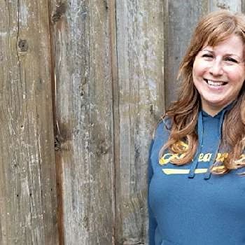 Andrea Canales - Age, Bio, Birthdate, Family, Networth & More