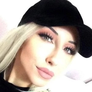 Katrina Angeen - Age, Height, Birthdate, Bio, Family, Networth & More