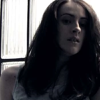 Angela Boj - Age, Bio, Birthdate, Family, Networth & More