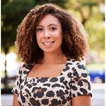 Angela Hanks - Age, Bio, Birthdate, Family, Networth & More