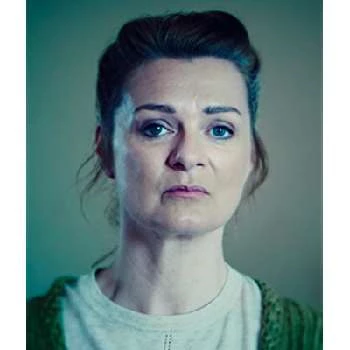 Angela Hescott - Age, Bio, Birthdate, Family, Networth & More