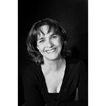 Ângela Pinto - Age, Bio, Birthdate, Family, Networth & More