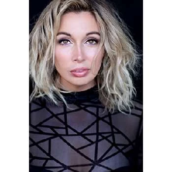 Angela Rollo - Age, Bio, Birthdate, Family, Networth & More