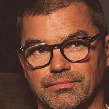 Angus Wall - Family, Bio, Birthdate,Age, Networth , Wiki& More