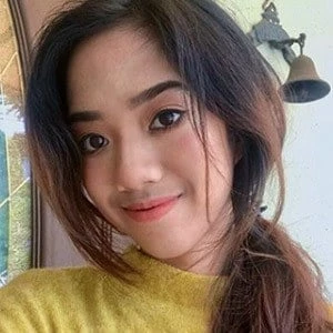 Aniscandy - Family, Bio, Birthday, Family, Income & More