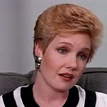 Ann Gillespie - Age, Bio, Birthdate, Family, Networth & More