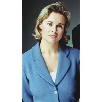 Anna Botting - Family, Bio, Birthday, Family, Income & More