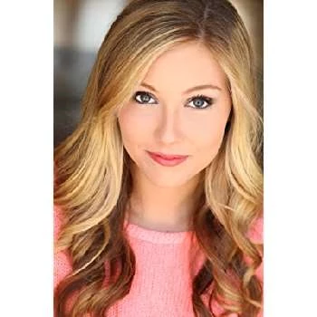 Anna Claire Sneed - Age, Bio, Birthdate, Family, Networth & More