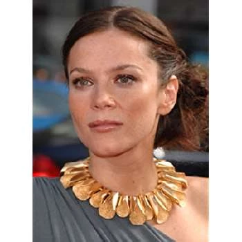 Anna Friel - Wiki, Bio, Birthdate, Networth, Family & More