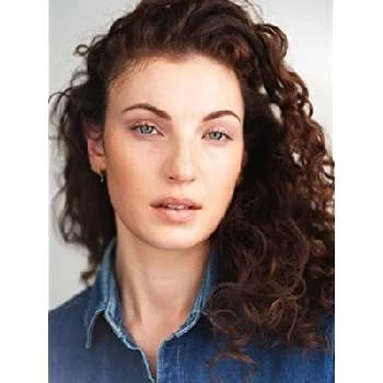 Annabelle René - Age, Bio, Birthdate, Family, Networth & More