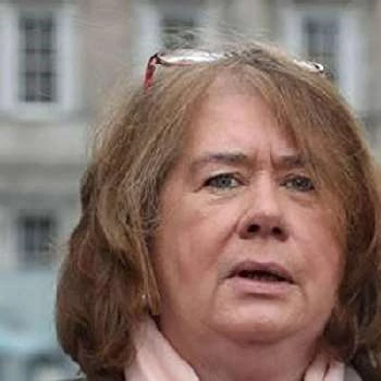 Anne Cadwallader - Age, Bio, Birthdate, Family, Networth & More