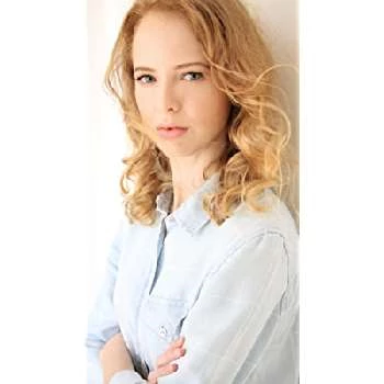 Annetjie Hoon - Age, Bio, Birthdate, Family, Networth & More