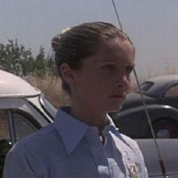 Annie Compton - Age, Bio, Birthdate, Family, Networth & More