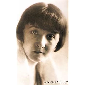 Annie van Ees - Birthplace, Bio, Wiki, Birthday, Family, Networth & More