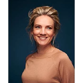 Anniek Pheifer - Networth, Bio,Birthdate, Family, Wiki & More