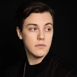 AnthonyZ Biography