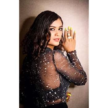 Anupriya Parmar - Age, Bio, Birthdate, Family, Networth & More