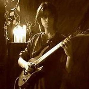 Faraz Anwar - Family, Bio, Birthdate,Age, Networth , Wiki& More