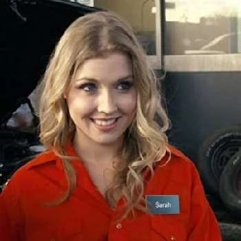 April Hughes - Age, Bio, Birthdate, Family, Networth & More