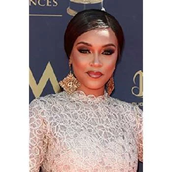 April Reign - Age, Bio, Birthdate, Family, Networth & More