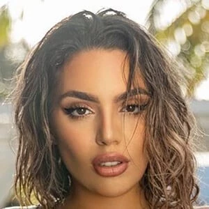 AraQueenBa Biography