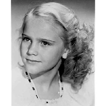 Arlene Gray - Family, Bio, Birthday, Family, Income & More